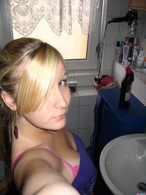 Vintage pornstar Delfynn